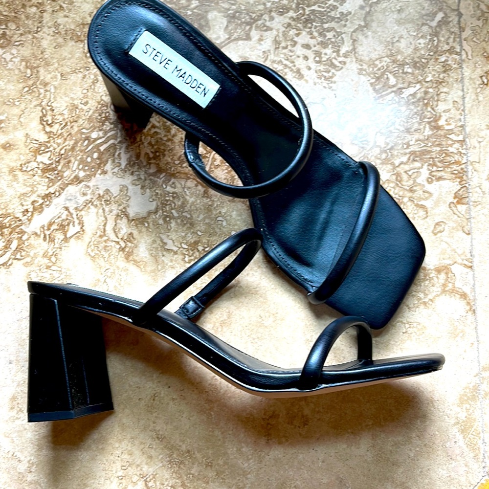Steve Madden black heeled Lilah slides